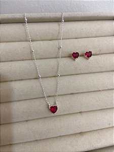 CONJUNTO PONTO DE LUZ EM ZIRCÔNIA RUBI CORAÇÃO PRATA