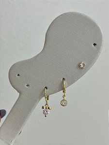 BRINCO TRIO INFANTIL LACINHO E PONTO DE LUZ DOURADO