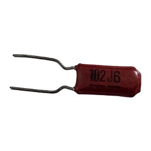 Capacitor Poliéster 1K x 100V = 102J6 Marron