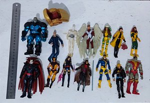 14 bonecos X-Men + acessórios