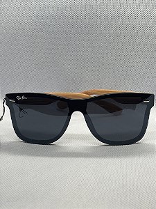 Óculos de sol quadrado preto hastes cor madeira*