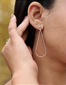 Brinco grande gota vazada  - Prata 925