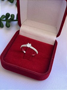Anel solitário zircônia 4mm aro cravejado - Prata 925