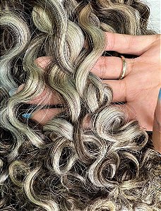 Cabelo Brasileiro Regional Loiro Mesclado Cacheado 50G