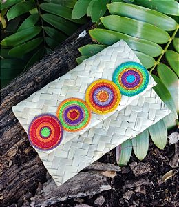 Carteira de Palha com Mandalas coloridas