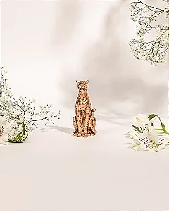 Escultura Leopardo Sentado Poliresina Dourado