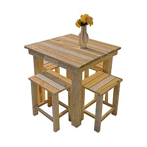 Conjunto de Mesa com Bancos em Pallet para Locação – Ideal para Eventos