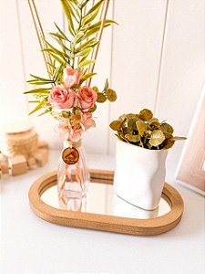 Kit Difusor Rosê P 100ml + Bandeja Oval Madeira Envelhecida P + Vaso Cachepô Orgânico Branco.