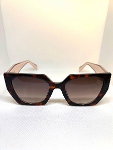 SOLAR DANIELA TIGRADO NUDE