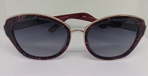ÓCULOS DE SOL VINHO  COM DETALHE DOURADO