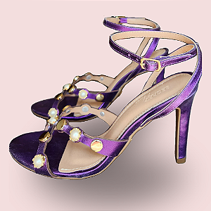 Sandália em Couro Roxo Púrpura Lolli