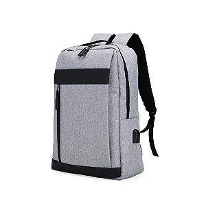 Mochila em Nylon com USB - 21L
