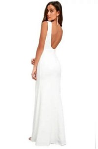 Vestido com Fenda Costa Nua Regata Longo