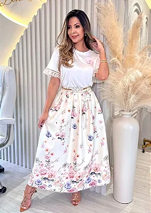 CONJUNTO FLORAL T -SHIRT E SAIA MIDI CONTRA FIO
