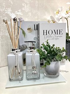 Kit Lavabo  Aromatizador Difusor  Saboneteira Square Branco com bandeja e vaso de flor
