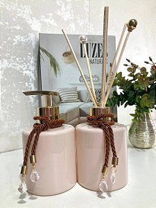 Kit Aromatizador e Saboneteira plástico com Laço e Palitos
