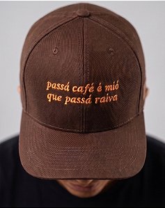 BONÉ PASSÁ CAFÉ É MIÓ QUE PASSÁ RAIVA