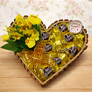 1 Cesta Flores Orquidea Chuva De Ouro Permanente com Bombons