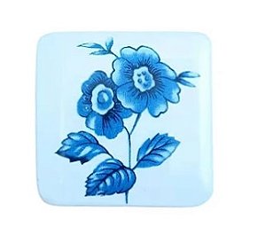 PUXADOR QUADRADO DE PORCELANA BRANCA COM PINTURA DE FLOR AZUL - 71