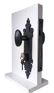 FECHADURA RÚSTICA PRETA LA FONTE PARA PORTA EXTERNA - 4T 2984 ST 2