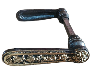 MAÇANETA (TRINCO) AVULSO COLONIAL EM LATÃO MACIÇO ESTILO RETRÔ (1641/1OV)
