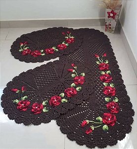 Jogo de tapetes para cozinha em crochê com flores  3 peças  JC001