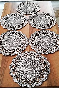 kit Sousplat em crochê 4 peças 40 cm diâmetro S031