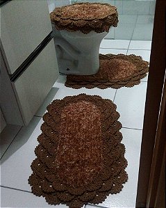 Jogo de tapetes para banheiro luxo em crochê 3 peças JB037