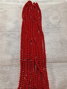 FIO CRISTAL ACHATADO 66 CONTAS VERMELHO LEITOSO
