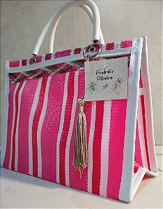 Sacolinha de Nylon Rosa com Pingente