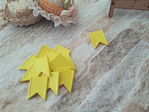 Botão Infantil de Plástico com Pezinho Bandeirinha de Festa Junina - Amarelo