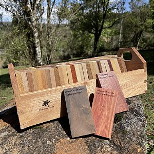 Xiloteca Ferramentas Vintage com 60 Espécies de Madeiras Nomeadas - Caixa em Cedro Rosa