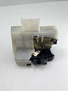 Fechadura Porta Dianteira Direita Renault Megane 2001 A 2005