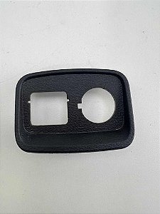 Acabamento Moldura Tomada Usb Console Fiat Toro Até 2021