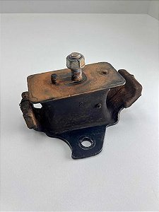 Coxim Dianteiro Esquerdo Toyota Hilux 2.8 2016 A 2022