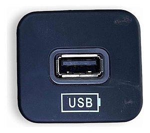 Botão Tomada Entrada Usb Traseiro Fiat Pulse 735637230