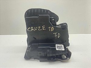 Fechadura Porta Traseira Direita Cru3 2017 A 2021