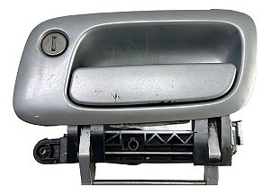 Macaneta Externa Dianteira Esquerda Gm Zafira