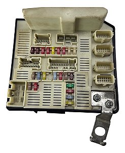 Caixa Fusiveis Renault Megane 2.0 2007 A 2012 8200455424