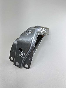 Suporte Paralama Direito Toyota Hilux 2016 A 2022