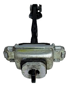 Limitador Porta Traseira Esquerda Gm Spin 2013 A 2018
