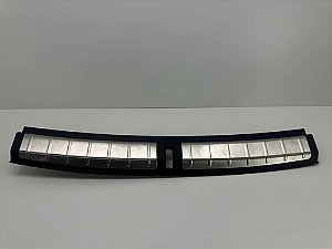 Acabamento Soleira Porta Malas Bmw X1 2016 A 2020 Preto