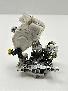 Fechadura Porta Traseira Esquerda Toyota Etios Até 2021