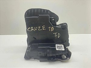 Fechadura Porta Traseira Direita Cru3 2017 A 2021