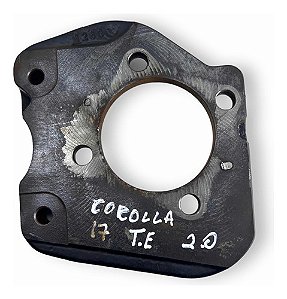 Suporte Pinça Traseira Esquerda Toyota Corolla 2015 A 2019