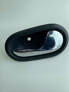 Maçaneta Interna Porta Dianteira Direita Sandero 2014 A 2019 Dianteira