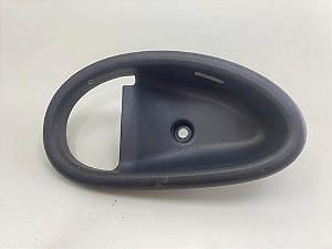 Moldura Maçaneta Traseira Direita Palio 1997 A 2002 Traseira