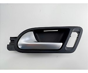 Maçaneta Interna Dianteira Esquerda Tiguan 2010 A 2017 Dianteira