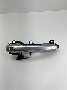 Maçaneta Externa Dianteira Esquerda Toyota Hilux 2016 A 2022