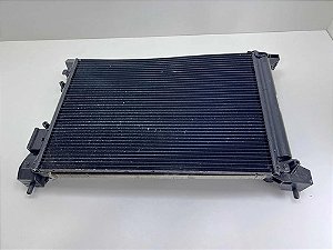 Radiador Condensador Fiat Mobi Avaria
